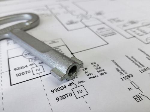 ELEKTROKONSTRUKTION  SOFTWAREPROGRAMMIERUNG